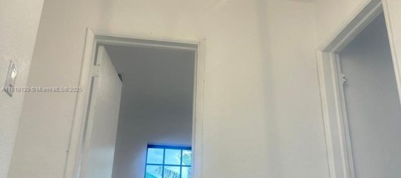 5 chambres villa à vendre à Miami, Miami-Dade, Florida, USA № 614711 23