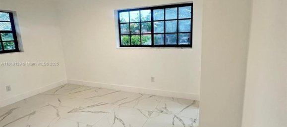 5 chambres villa à vendre à Miami, Miami-Dade, Florida, USA № 614711 6