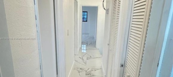 5 chambres villa à vendre à Miami, Miami-Dade, Florida, USA № 614711 14