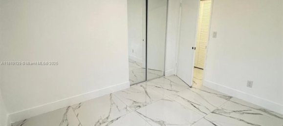5 chambres villa à vendre à Miami, Miami-Dade, Florida, USA № 614711 10