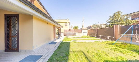 Villa de 2 dormitorios en Rome, Italy No. 198558 20