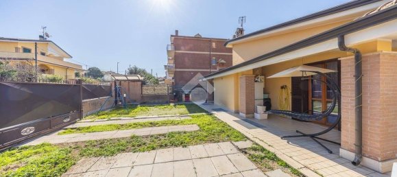 Villa de 2 dormitorios en Rome, Italy No. 198558 24