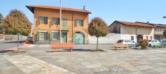 Casa de 4 dormitorios en Borgo d'Ale, Italy No. 57337 28