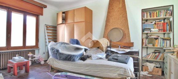 Casa de 4 dormitorios en Borgo d'Ale, Italy No. 57337 24