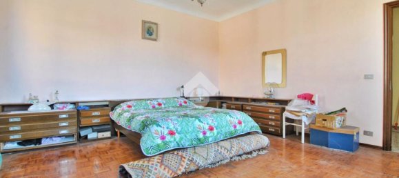 Casa de 4 dormitorios en Borgo d'Ale, Italy No. 57337 23