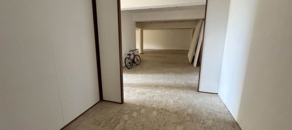 Gewerbliche Immobilie in Custonaci, Italy 630m², Nr. 303819 9