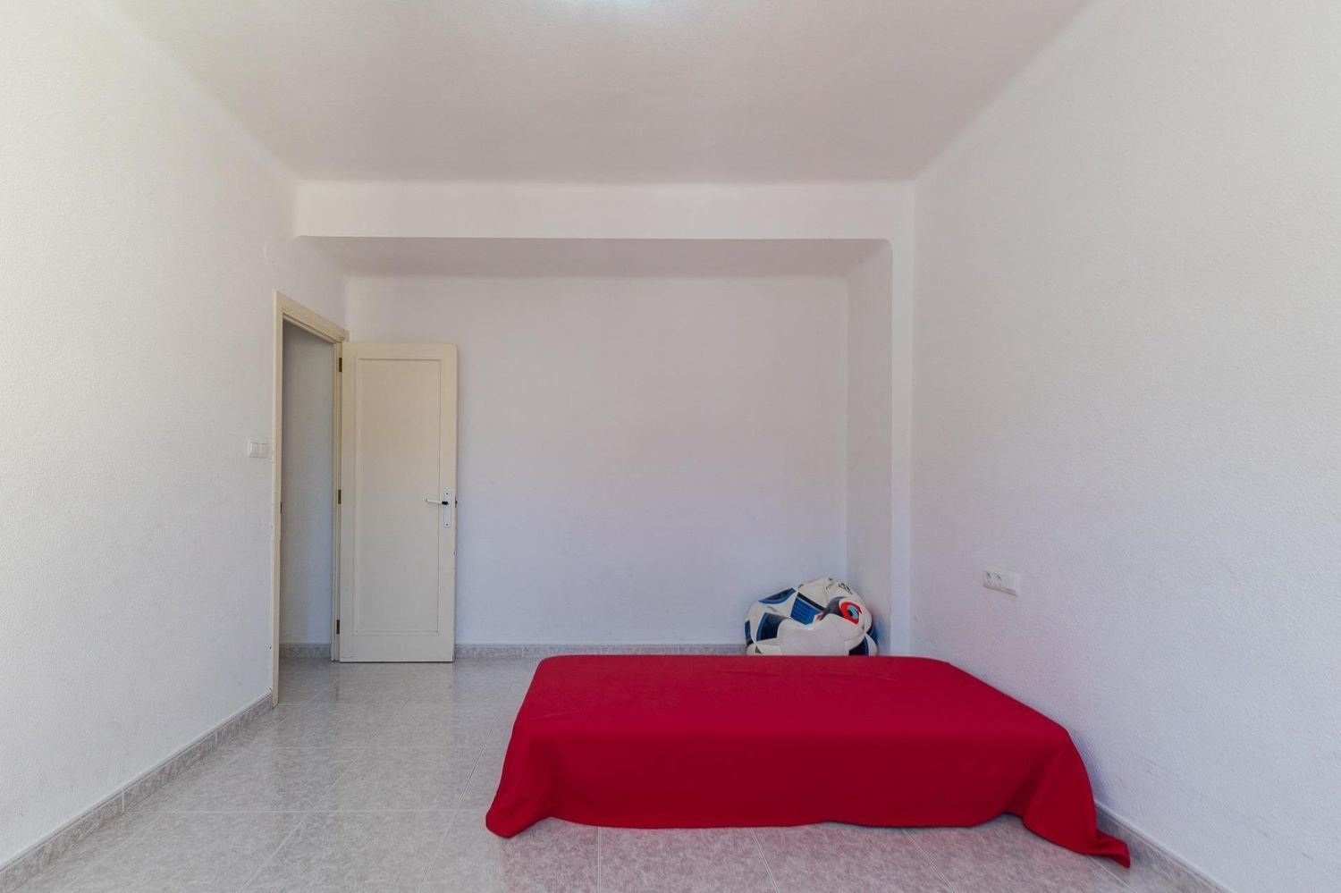 3 غرف نوم شقة في Valencia, Spain رقم 253842