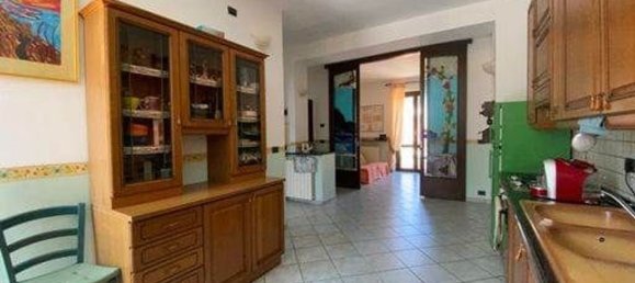 3 rooms Apartment in La Spezia, Italy No. 219302 18