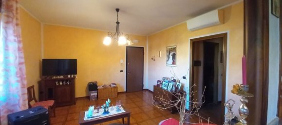 4غرفة شقة في Castiglione delle Stiviere, Italy رقم 187879 6