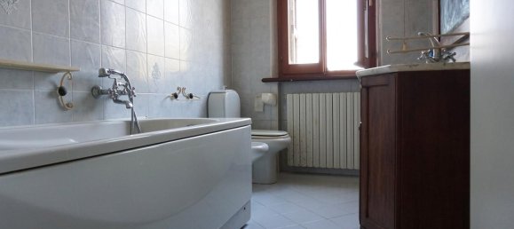 4غرفة منزل في Colorno, Italy رقم 237726 27