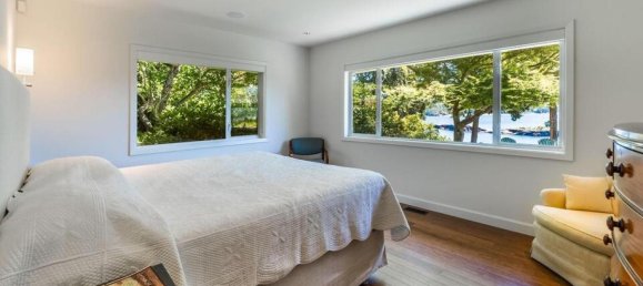 5 bedrooms House in British Columbia, Canada No. 1136 7