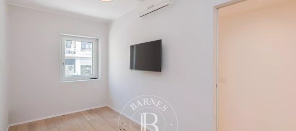 4 bedrooms Apartment in Milan, Italy No. 314391 23