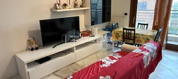 Квартира с 3 комнатами в Пескьера Борромео, Италия № 11373 2