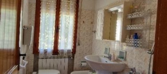 Casa de 3 divisões em Montese, Italy N.º 235979 6