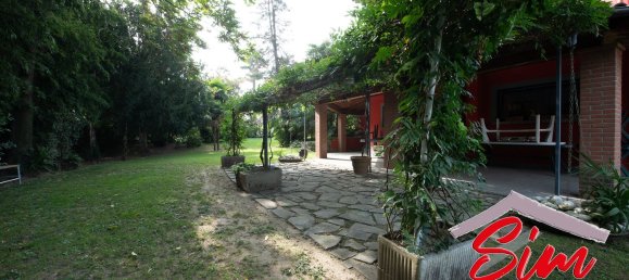5 bedrooms Villa in Oleggio, Italy No. 116021 14