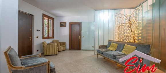 5 bedrooms Villa in Oleggio, Italy No. 116021 38