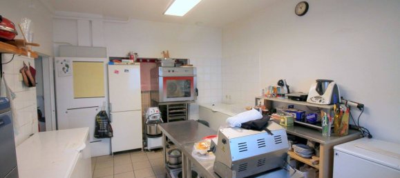 Propiedad comercial de 3 habitaciónes en Baden-Baden, Germany No. 35543 5