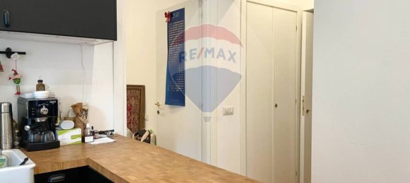 2 bedrooms Apartment in Rome, Italy No. 19395 9