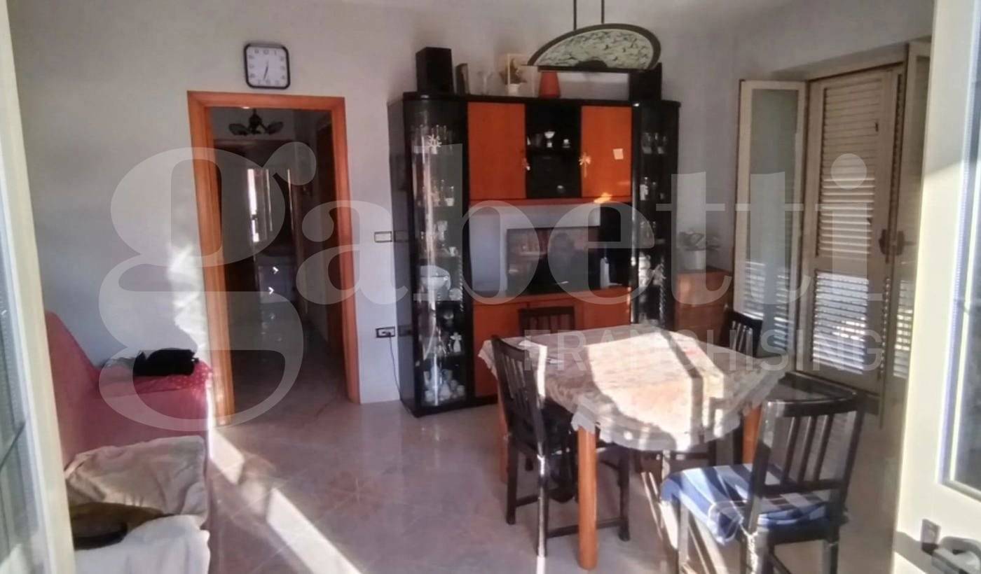 3-salle Appartement à Sant'Arpino, Italy No. 344500