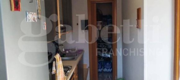 3-salle Appartement à Sant'Arpino, Italy No. 344500 2