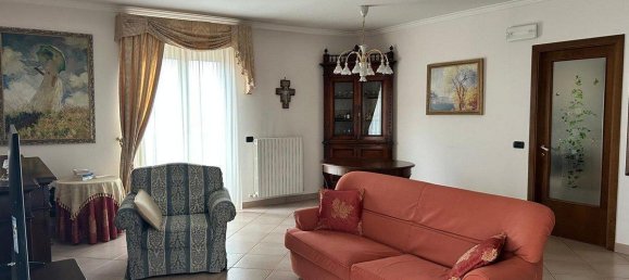 18-Zimmer Haus in Ascoli Piceno, Italy, Nr. 11590 3
