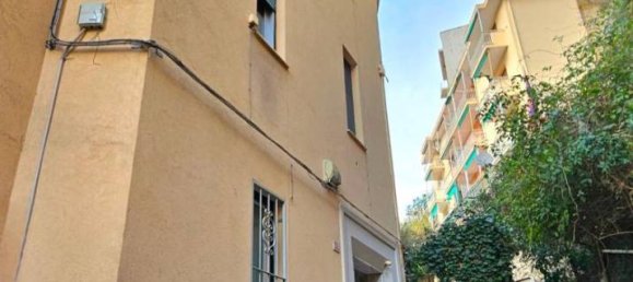 Квартира с 4 комнатами в Генуя, Италия № 30196 4