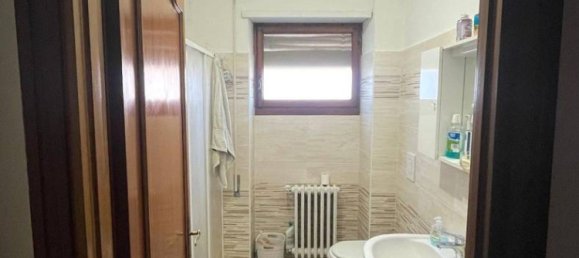 Apartamento de 2 dormitorios en Frosinone, Italy No. 287162 10