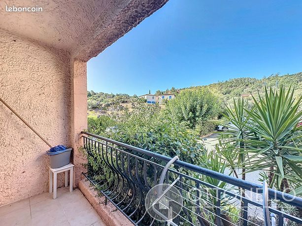 2 chambres Appartement à Roquebrune-sur-Argens, France No. 312266