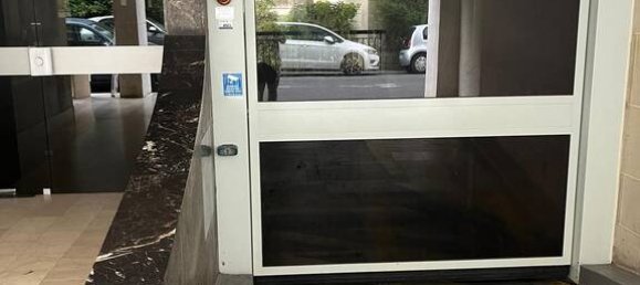  Parking in Paris, France No. 298476 2