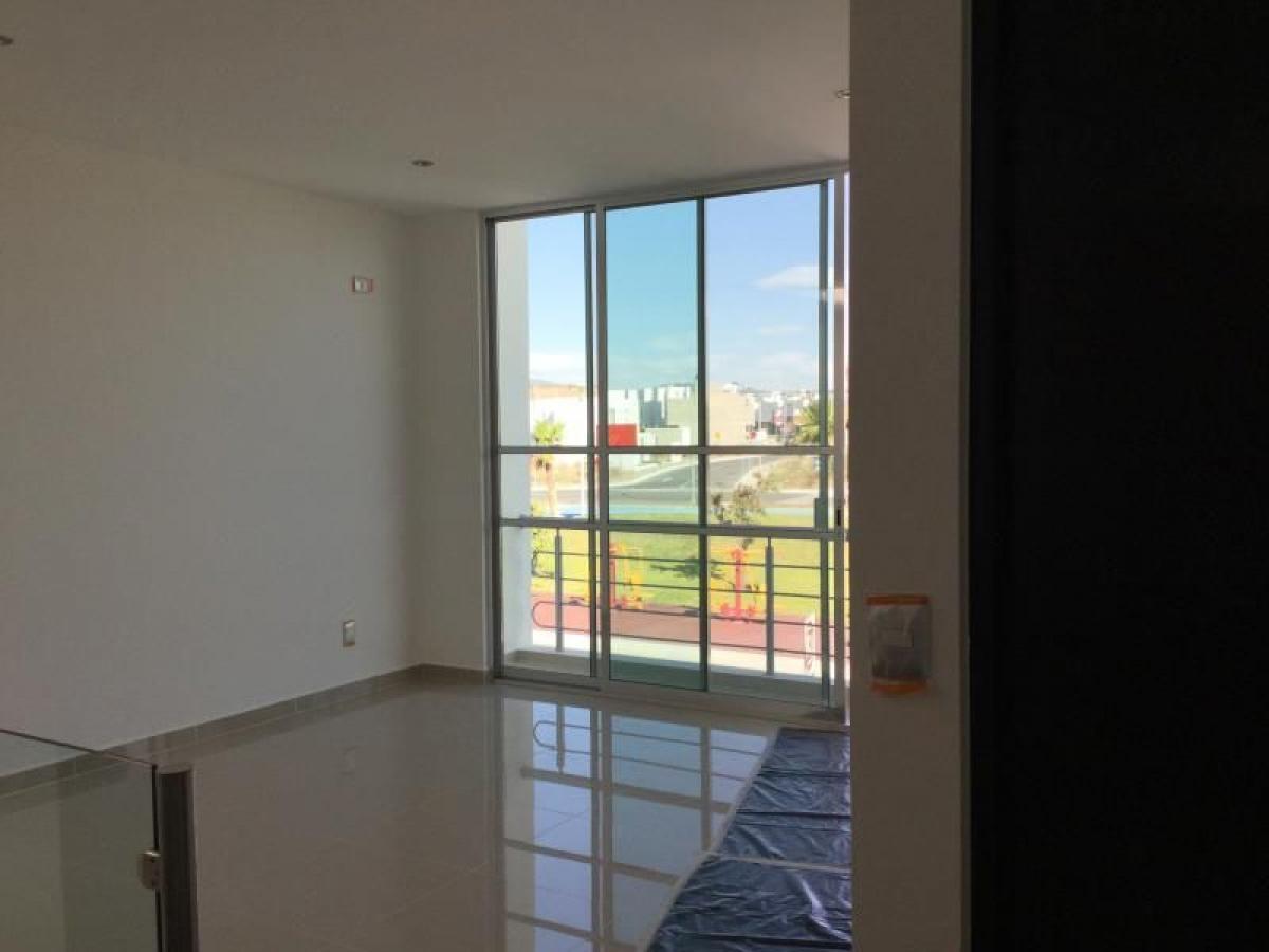 3 bedrooms House in Queretaro, Mexico No. 167014