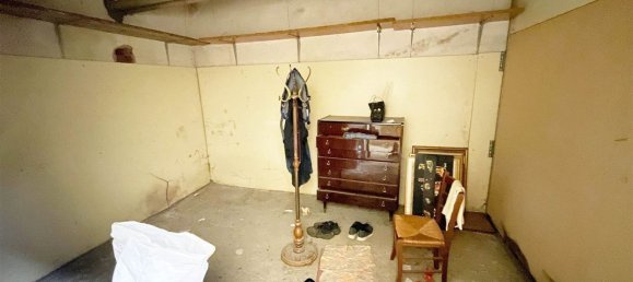 150m² Warehouse in Florence, Italy No. 264886 4