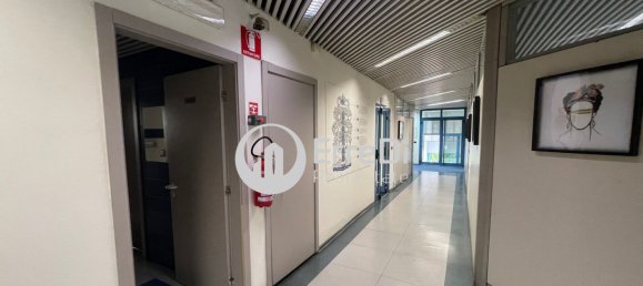 Bâtiment à Corsico, Italy 2900m² No. 75201 18