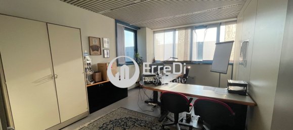 Bâtiment à Corsico, Italy 2900m² No. 75201 16