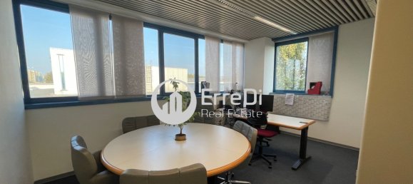 Bâtiment à Corsico, Italy 2900m² No. 75201 23