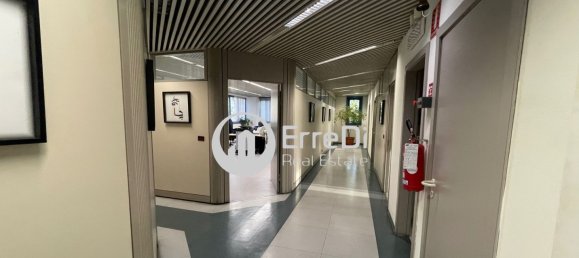 Bâtiment à Corsico, Italy 2900m² No. 75201 20