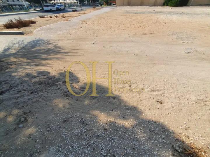 Terreno en Baniyas, UAE 360 m² No. 44595