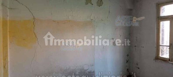 3 bedrooms Apartment in Sangiano, Italy No. 261080 8