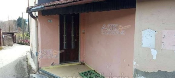 3 bedrooms Apartment in Sangiano, Italy No. 261080 4