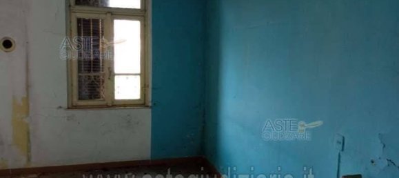 3 bedrooms Apartment in Sangiano, Italy No. 261080 7