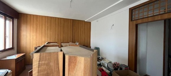 205m² Commercial property in Taglio di Po, Italy No. 57817 14