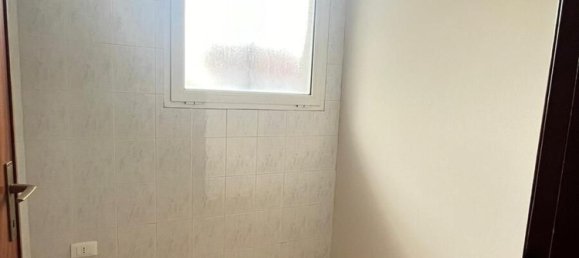 205m² Commercial property in Taglio di Po, Italy No. 57817 10