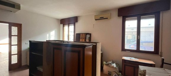 205m² Commercial property in Taglio di Po, Italy No. 57817 15