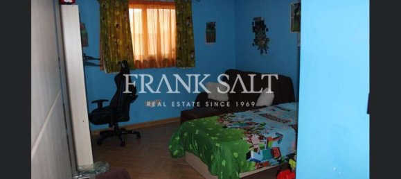 3 bedrooms Maisonette in Qormi, Malta No. 1109 5