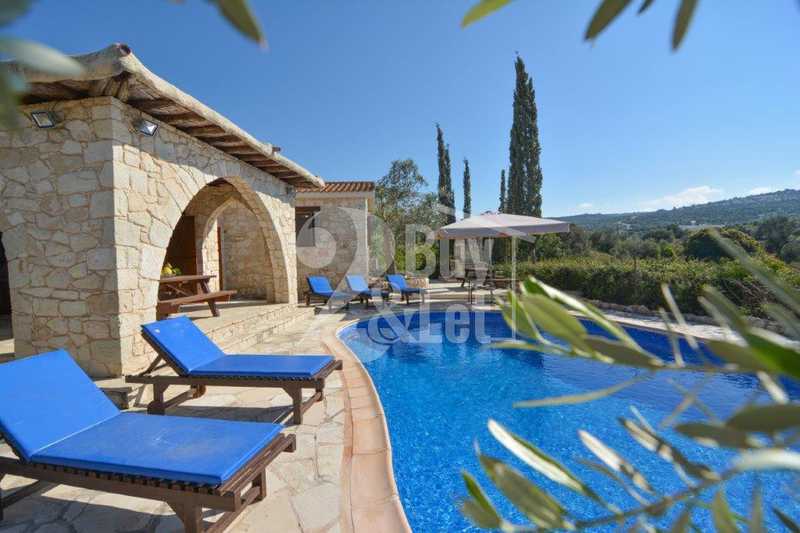 3 bedrooms Villa in Polis, Cyprus No. 20409