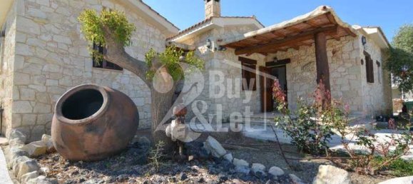 3 bedrooms Villa in Polis, Cyprus No. 20409 14