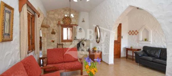 3 bedrooms Villa in Polis, Cyprus No. 20409 4