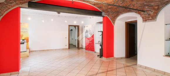 Propiedad comercial de 4 habitaciónes en Chiari, Italy No. 54742 4