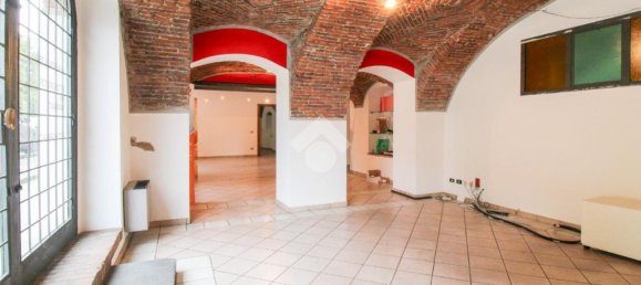 Propiedad comercial de 4 habitaciónes en Chiari, Italy No. 54742 11