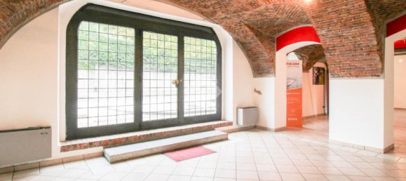 Propiedad comercial de 4 habitaciónes en Chiari, Italy No. 54742 14