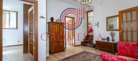 5 rooms Villa in Bergamo, Italy No. 263033 7